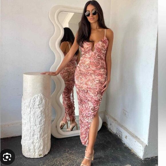 Elliatt Mesh overlay Midi dress, M - Picture 1 of 8